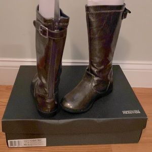 Kenneth Cole Reaction Heart Treat Pewter Patent Leather Boots
